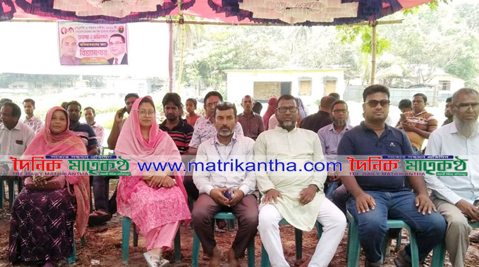 বালিয়াকান্দিতে এসএসসি পরীক্ষার্থীর অভিভাবকদের বসার জন্য বিশ্রামাগার তৈরি করে দিলেন সংসদ সদস্য